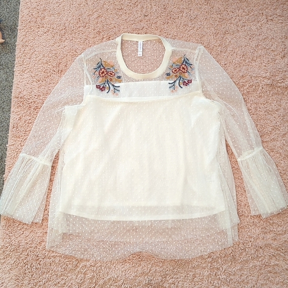 Xhilaration Sheer Floral White Lace Bell Sleeve Embroidery Shirt Size L‎ - Picture 1 of 6